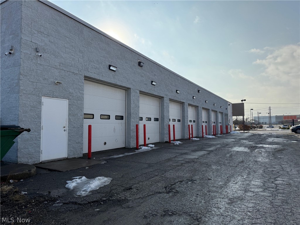 4635 Northfield Road North Randall OH 44128