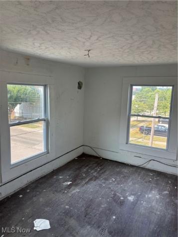 909 Grant Street Akron OH 44311