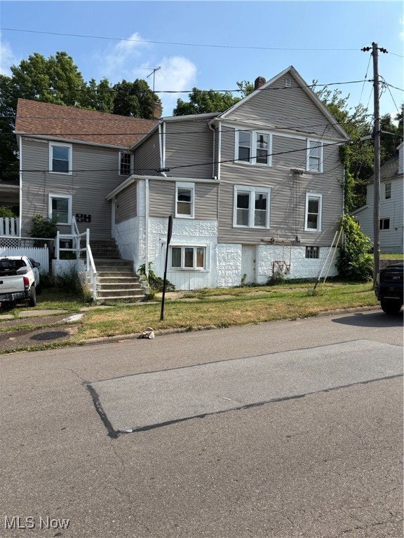 909 Grant Street Akron OH 44311