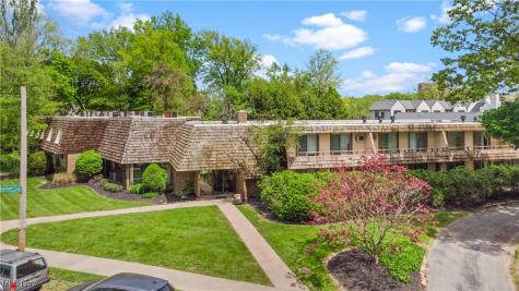 2215 Overlook Road Cleveland Heights OH 44106