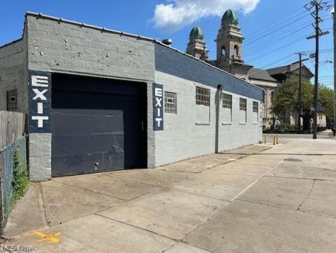 2050 W 65th Street Cleveland OH 44102