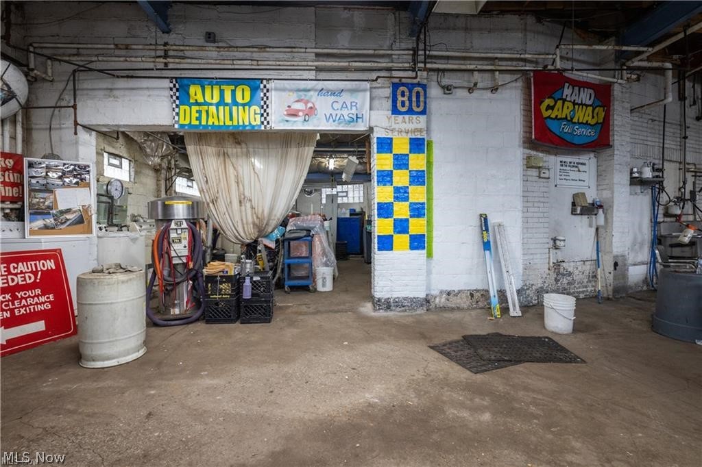 2050 W 65th Street Cleveland OH 44102
