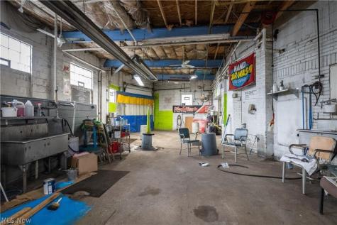 2050 W 65th Street Cleveland OH 44102