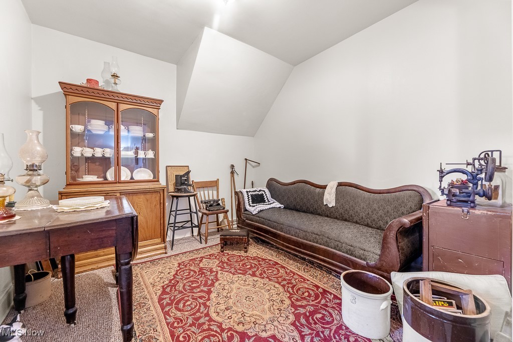 203 Glamorgan Street Alliance OH 44601