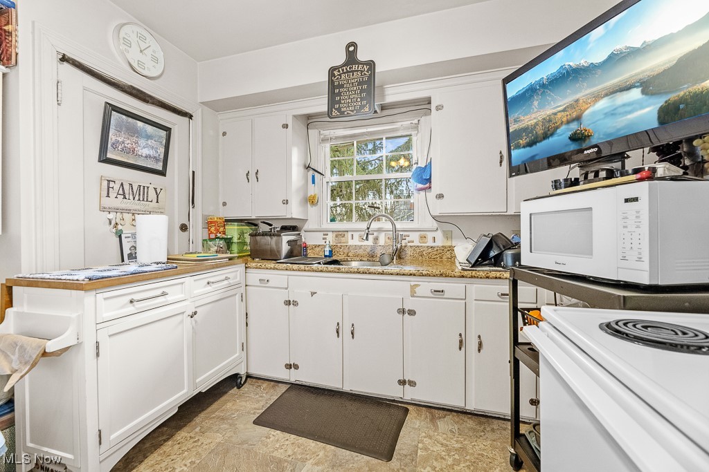 203 Glamorgan Street Alliance OH 44601