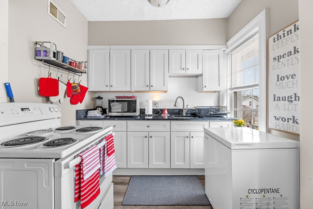 203 Glamorgan Street Alliance OH 44601