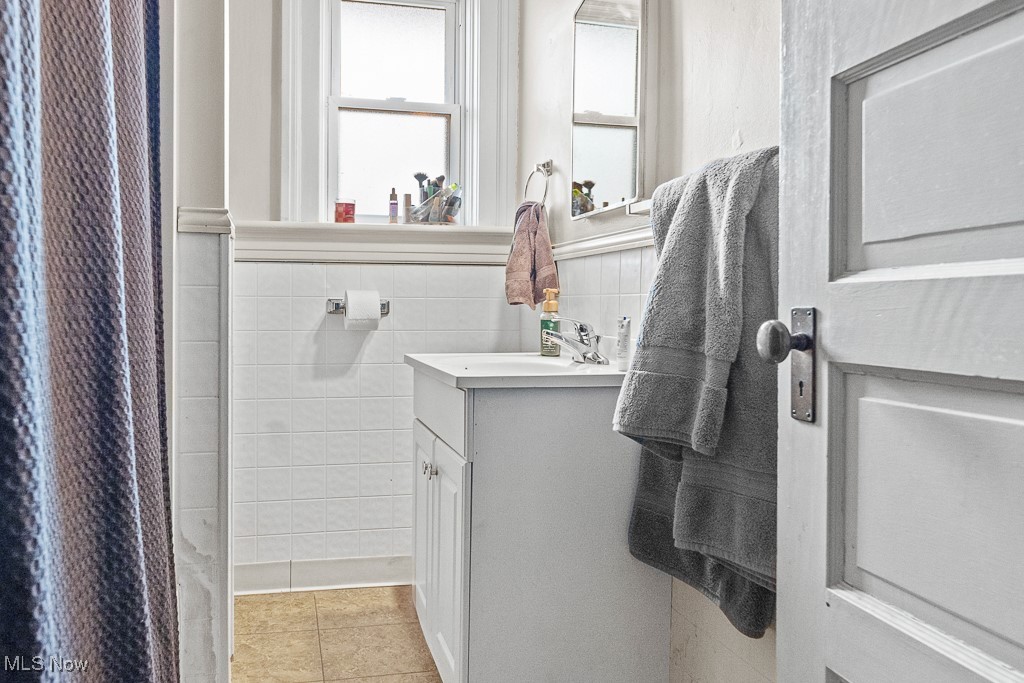 203 Glamorgan Street Alliance OH 44601