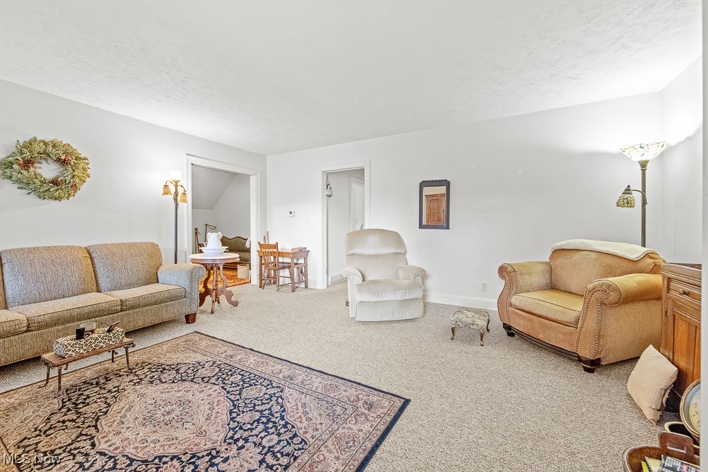 203 Glamorgan Street Alliance OH 44601