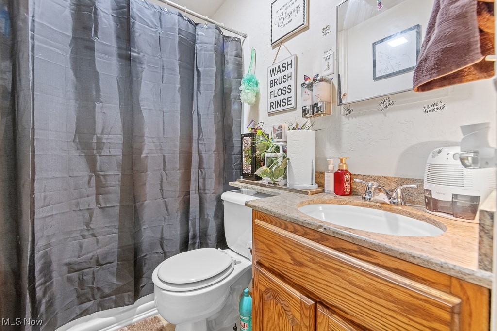 203 Glamorgan Street Alliance OH 44601