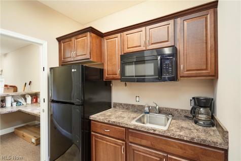 4250 Lynn Road Ravenna OH 44266