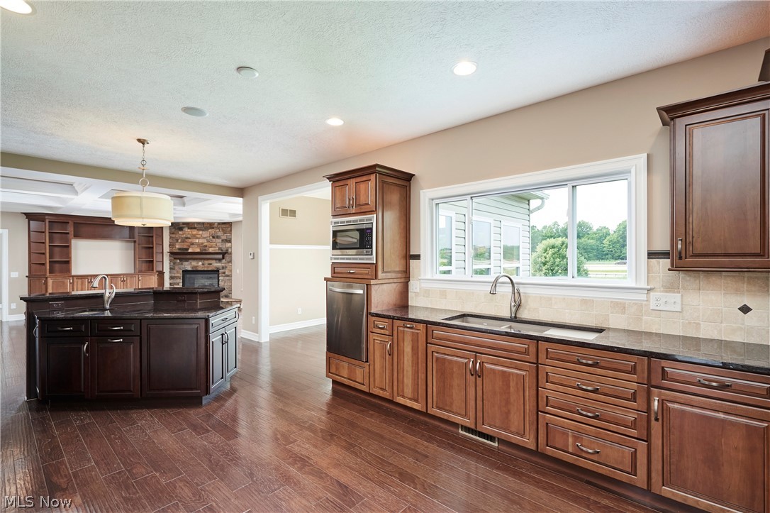 4250 Lynn Road Ravenna OH 44266