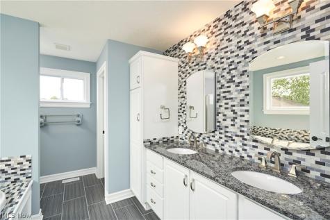 4250 Lynn Road Ravenna OH 44266