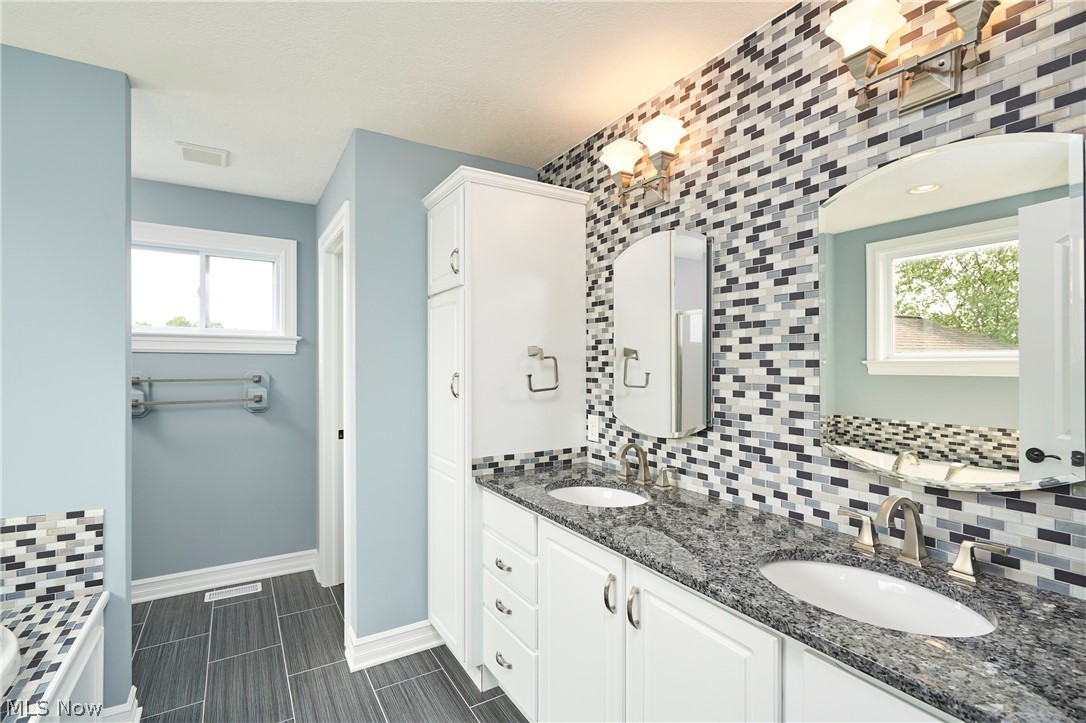 4250 Lynn Road Ravenna OH 44266