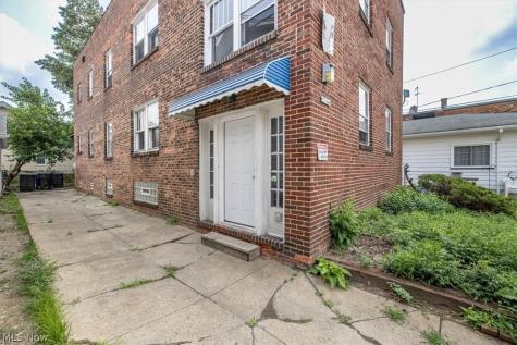 3541 W 105th Street Cleveland OH 44111
