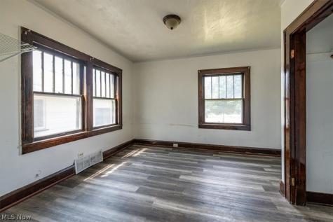 3541 W 105th Street Cleveland OH 44111