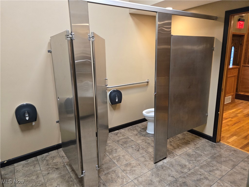 3463 Fulton Road Cleveland OH 44109