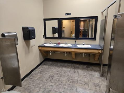 3463 Fulton Road Cleveland OH 44109