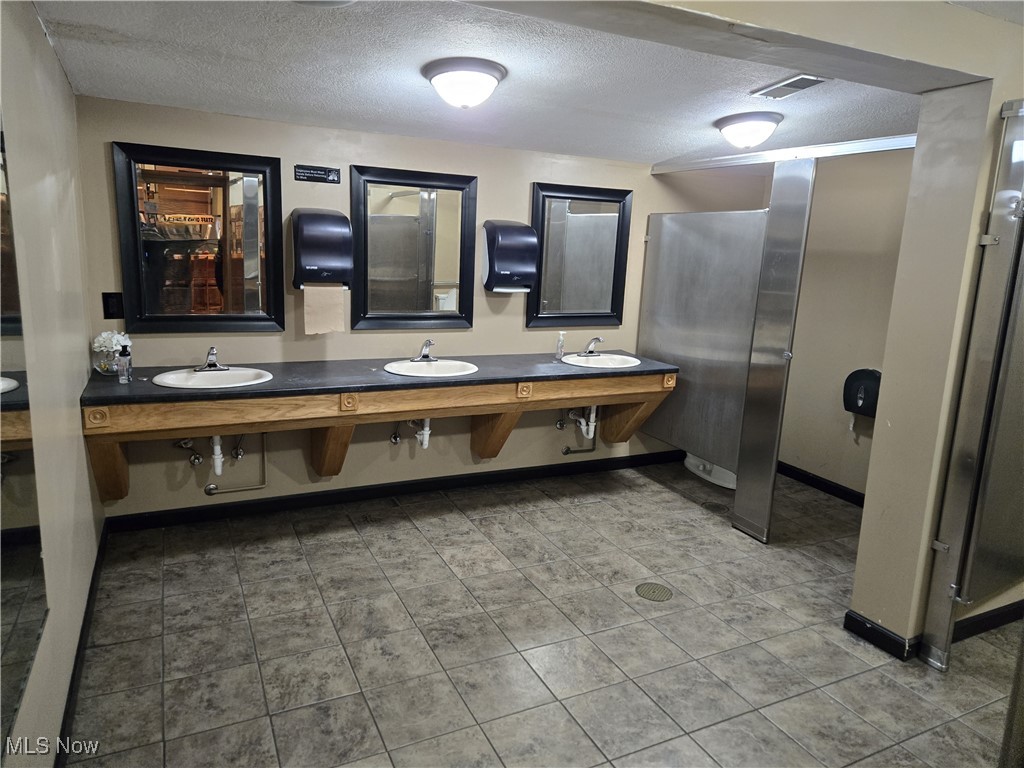 3463 Fulton Road Cleveland OH 44109