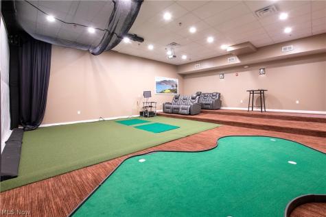 387 Golfview Lane Highland Heights OH 44143