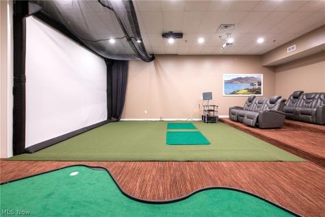 387 Golfview Lane Highland Heights OH 44143