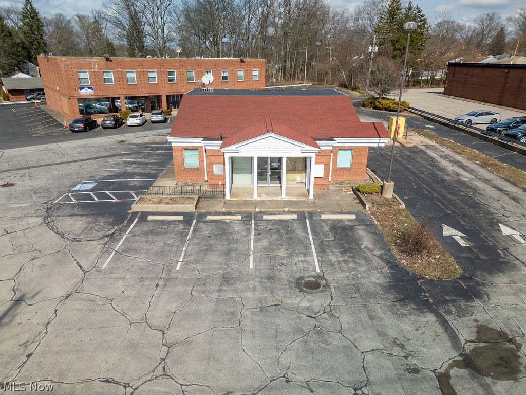 2911 Youngstown Road SE Warren OH 44484