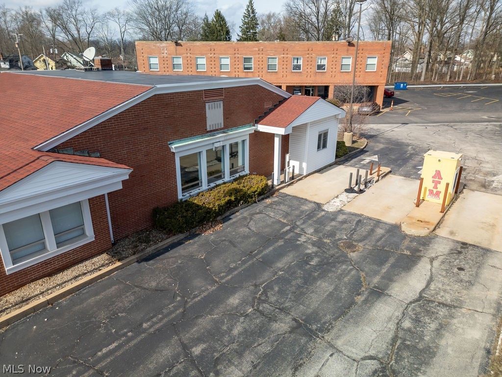 2911 Youngstown Road SE Warren OH 44484
