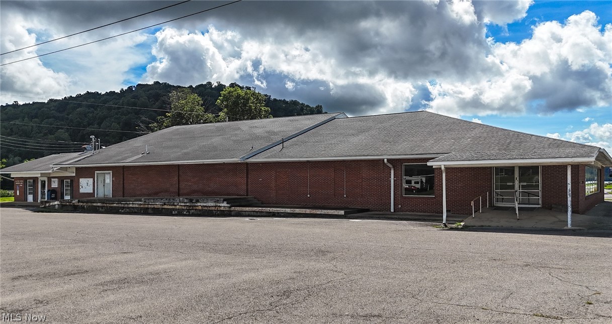 38140 State Route 7 Newport OH 45768
