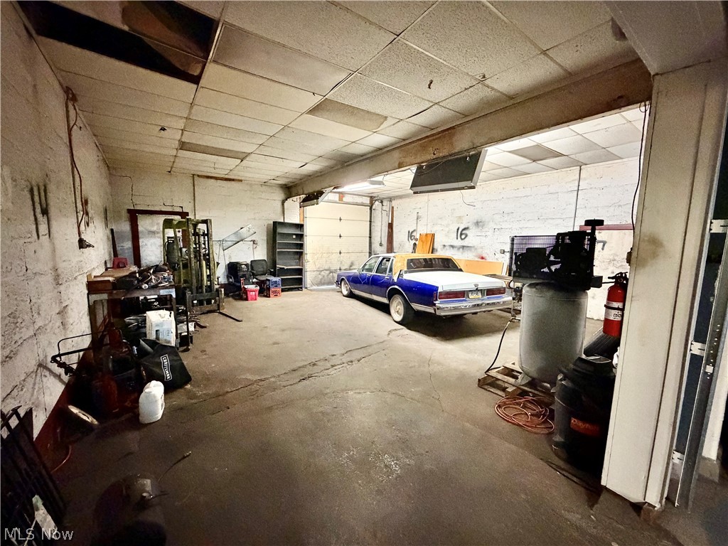 1566 Niles Road SE Warren OH 44484