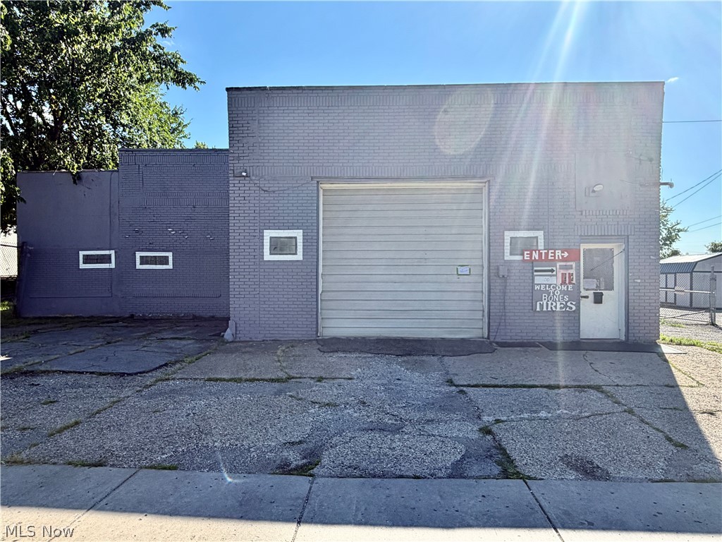 1566 Niles Road SE Warren OH 44484