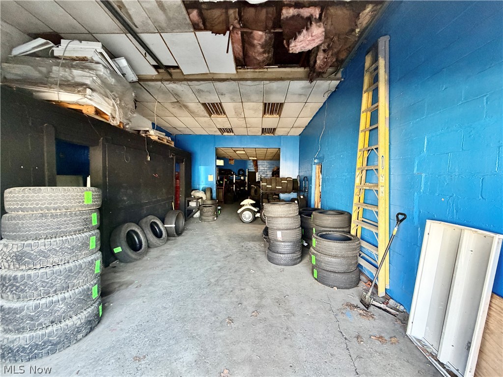 1566 Niles Road SE Warren OH 44484