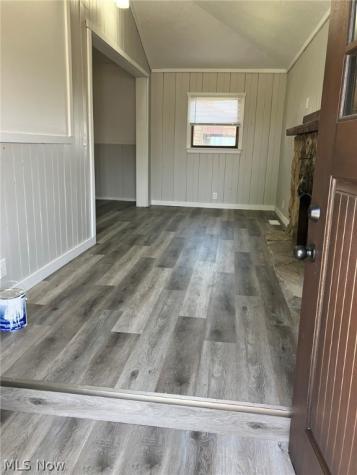 4636 Mahoning Avenue NW Warren OH 44483