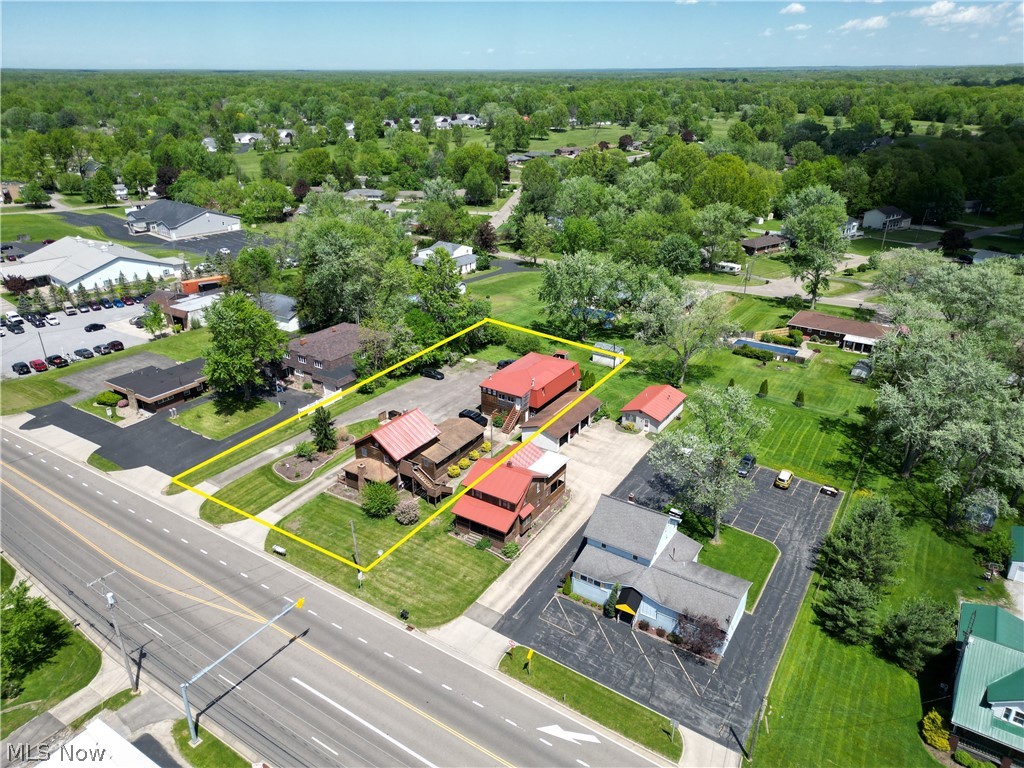 4636 Mahoning Avenue NW Warren OH 44483