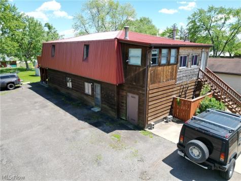 4636 Mahoning Avenue NW Warren OH 44483