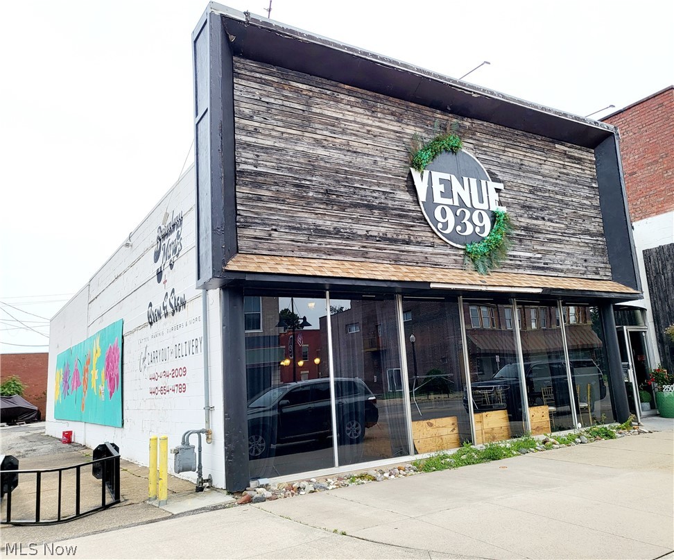 939 Broadway Lorain OH 44052