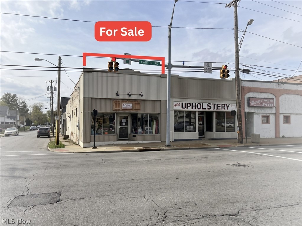 654 Canton Road Akron OH 44312