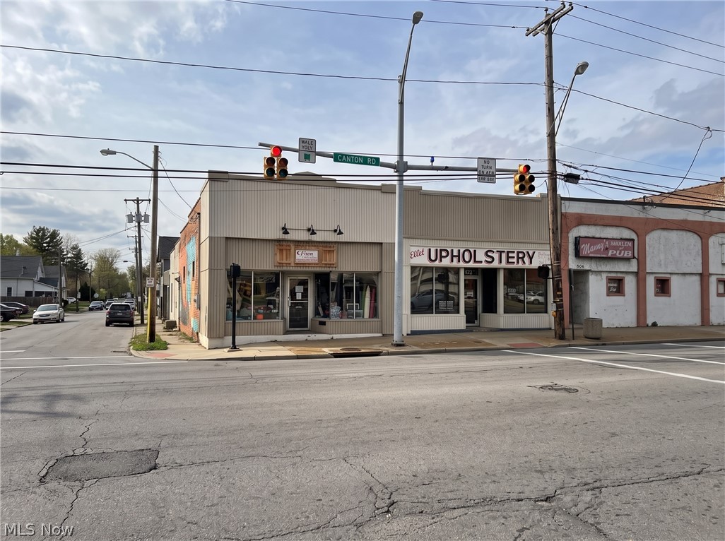 654 Canton Road Akron OH 44312