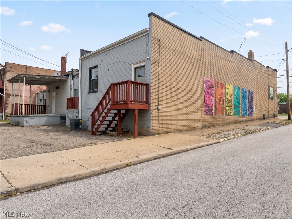 654 Canton Road Akron OH 44312