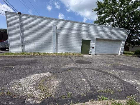 4527 Market Avenue Youngstown OH 44512