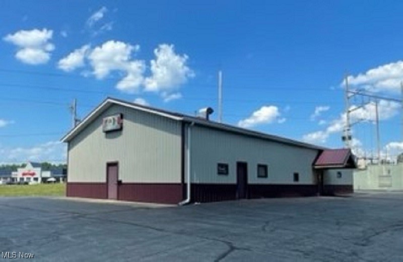 2660 Mahoning Avenue NW Warren OH 44483