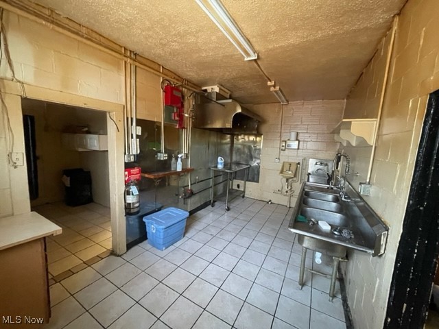 2660 Mahoning Avenue NW Warren OH 44483