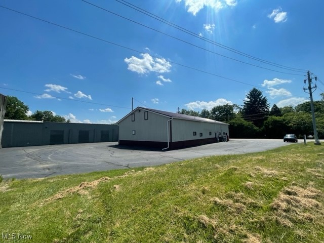 2660 Mahoning Avenue NW Warren OH 44483