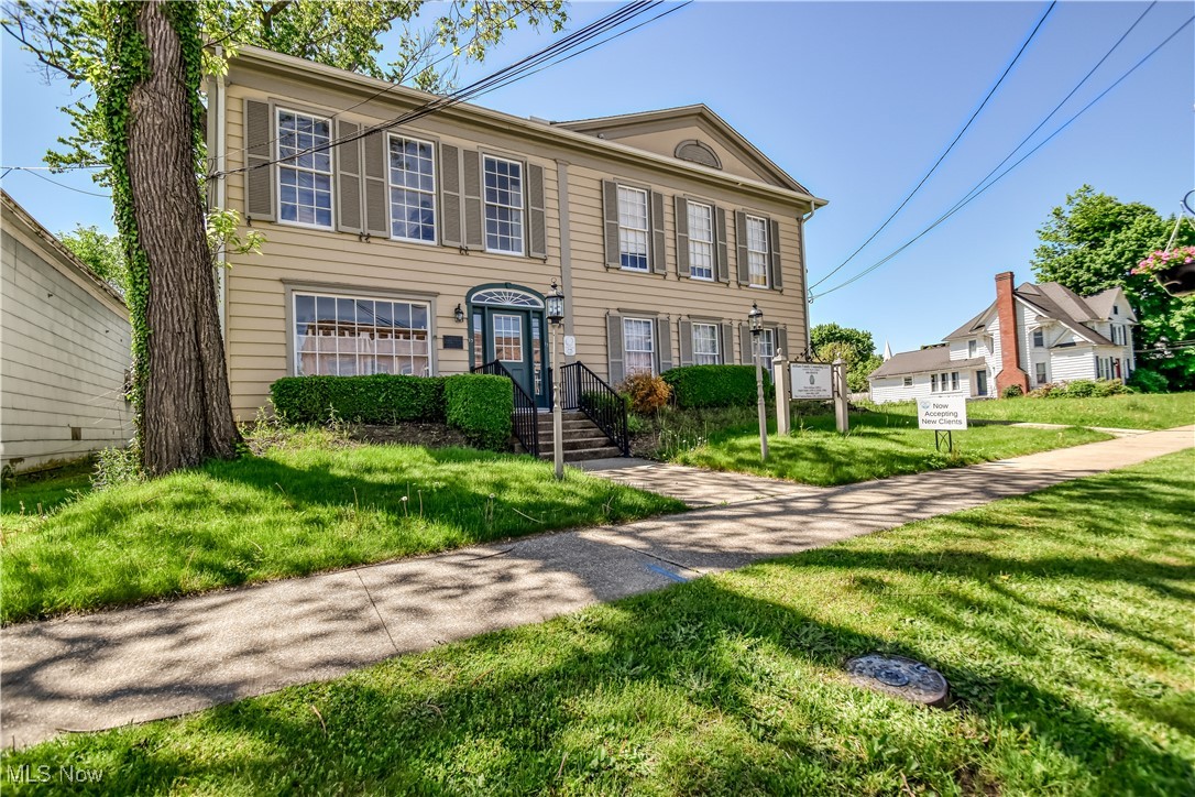 13-15 W Main Street Madison OH 44057