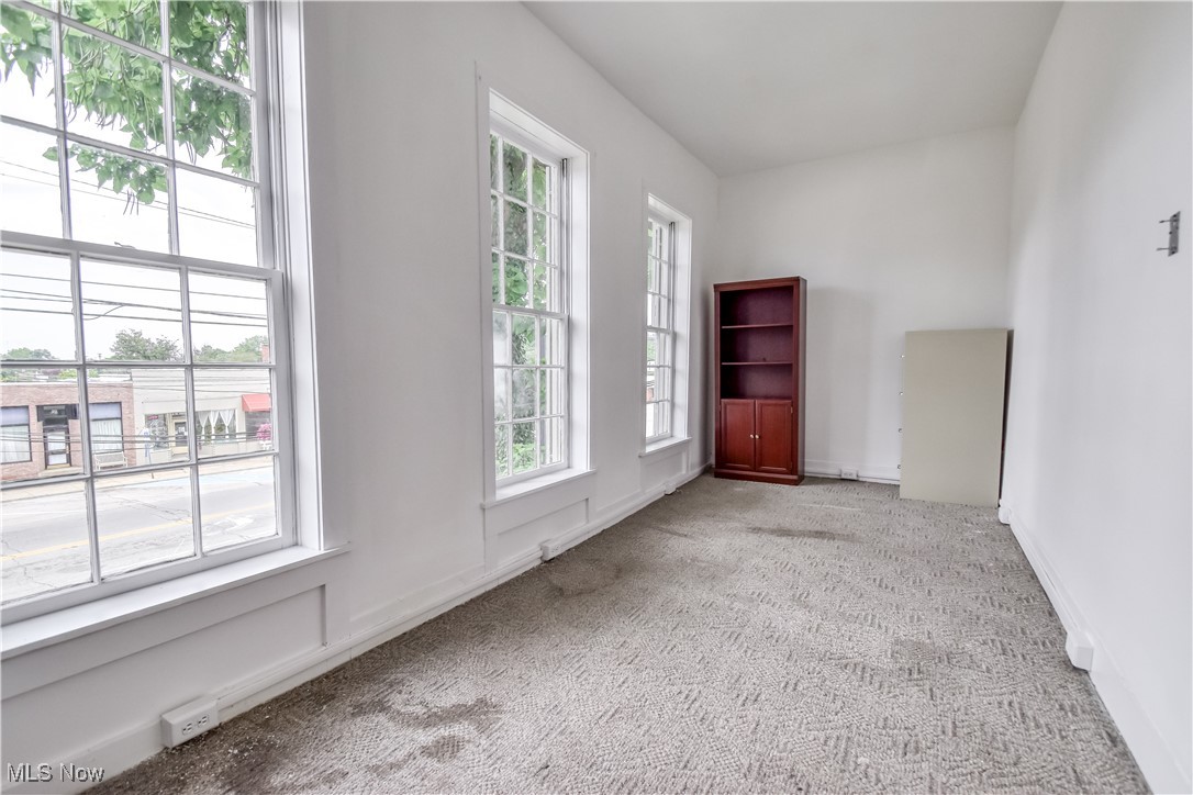 13-15 W Main Street Madison OH 44057