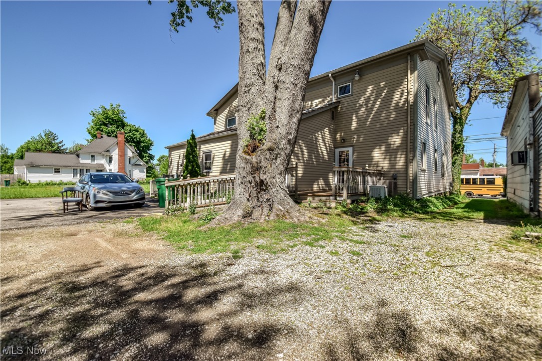 13-15 W Main Street Madison OH 44057