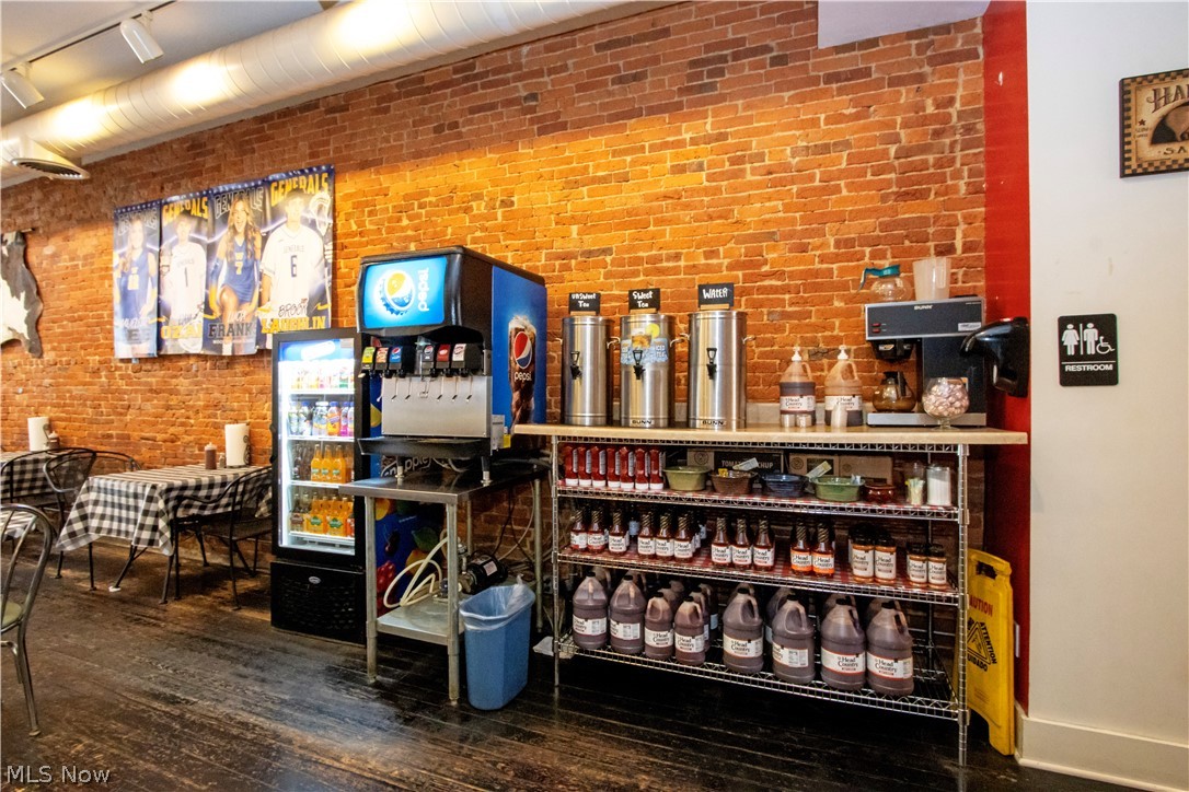 128 S Market Street Wooster OH 44691