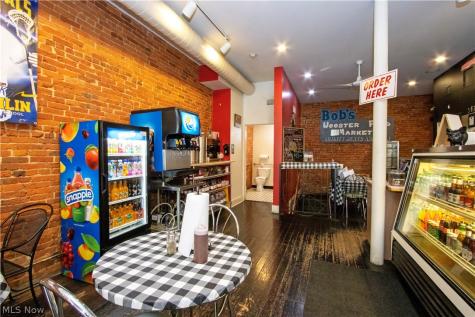 128 S Market Street Wooster OH 44691