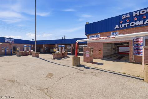 16436 Miles Avenue Cleveland OH 44128