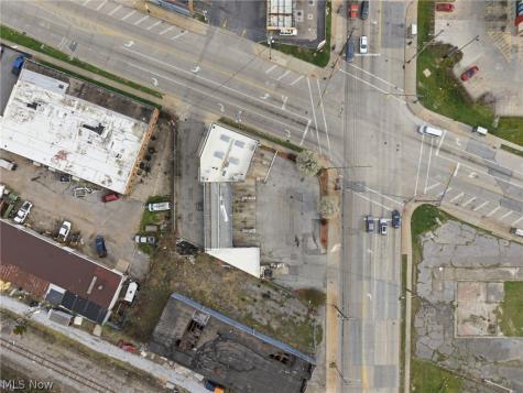 16436 Miles Avenue Cleveland OH 44128