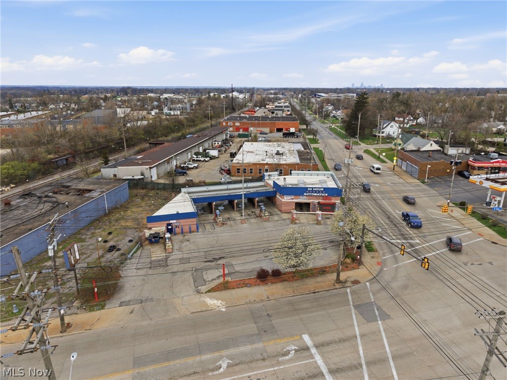 16436 Miles Avenue Cleveland OH 44128