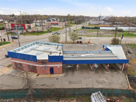 16436 Miles Avenue Cleveland OH 44128